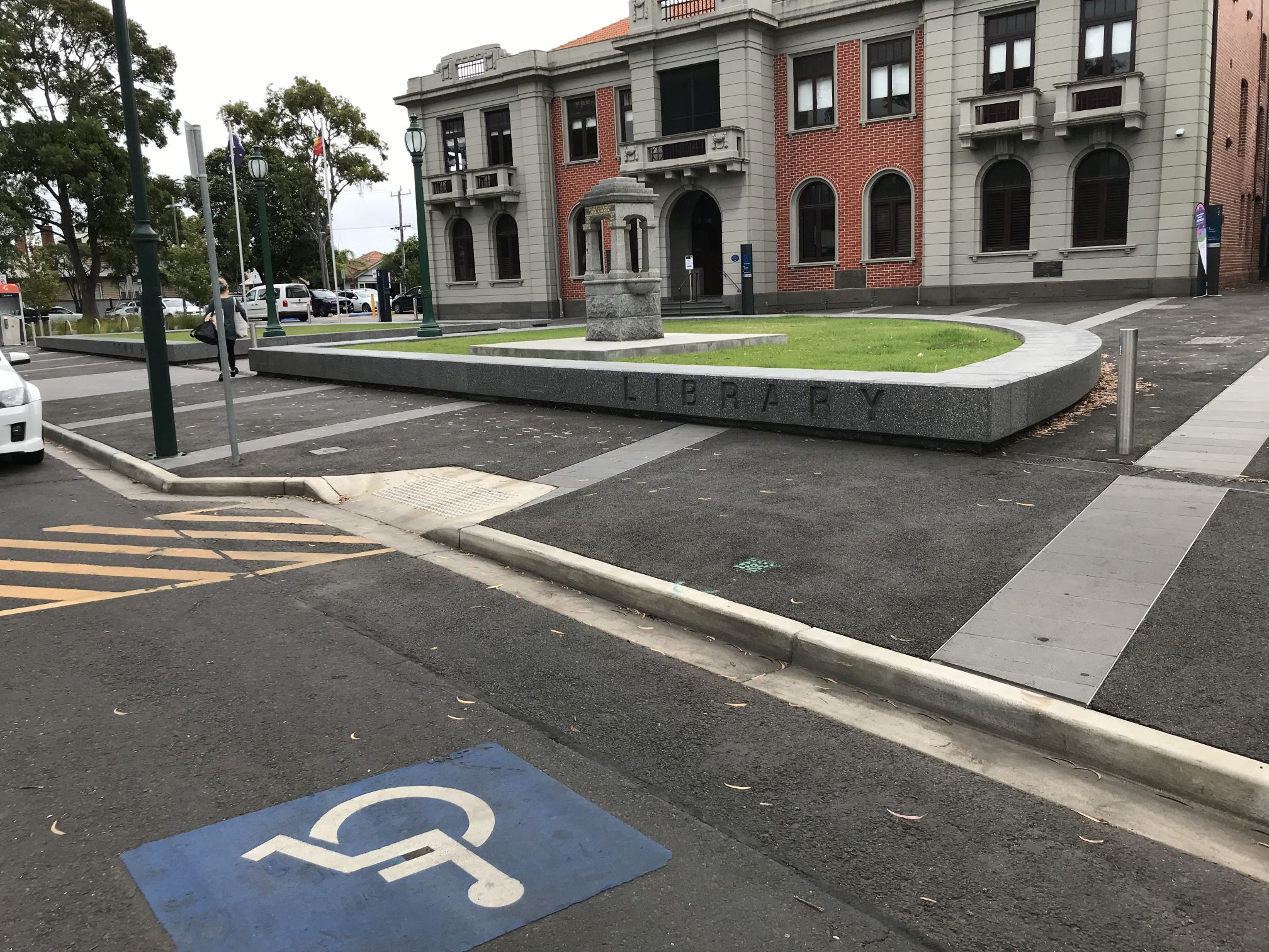 Photograph depicting Ferguson St accessible carpark at Williamstown Town Hall